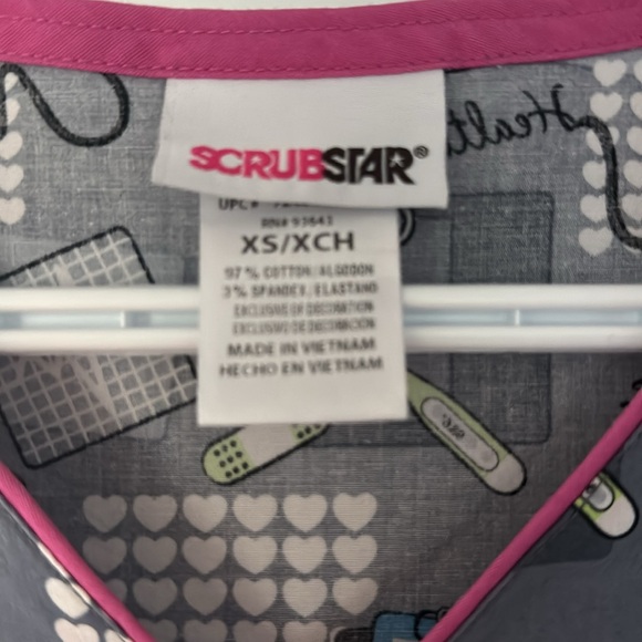 Women’s Scrub Top - Picture 3 of 3